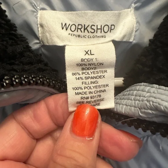 Workshop Republic Clothing Women's light blue and black Quilted Vest XL - Picture 2 of 6